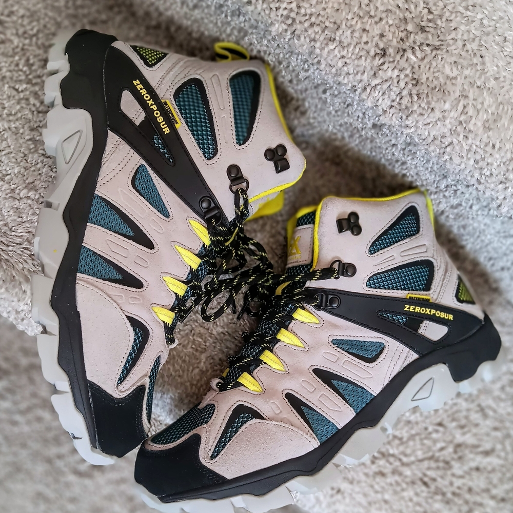 Zeroxposur Hiking Shoes with Yellow and Black Accents